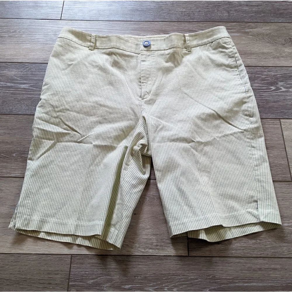 Vintage Patchington burmuda shorts size 12. Yellow With blue pinstripe